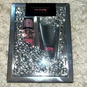 VS EAU SO SEXY 2 PC SET